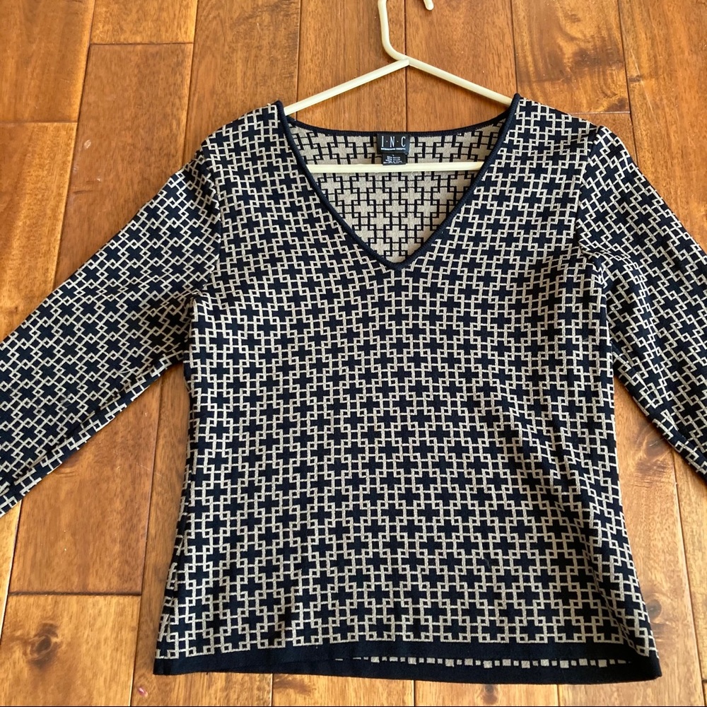 Inc V Neck Patterned top